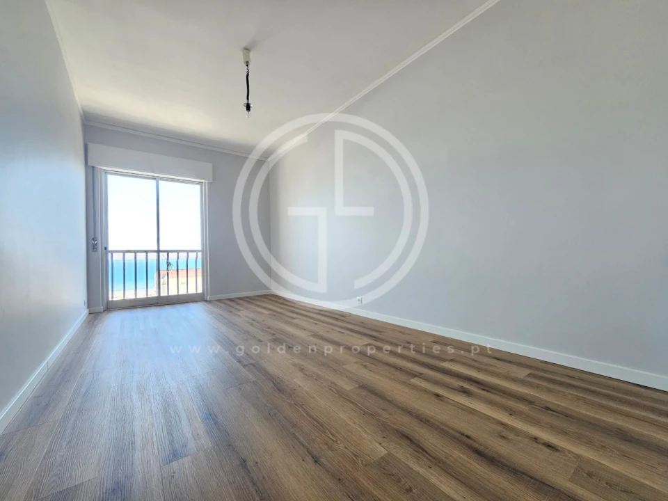 Apartamento T2 para Venda em Quarteira Foto 8