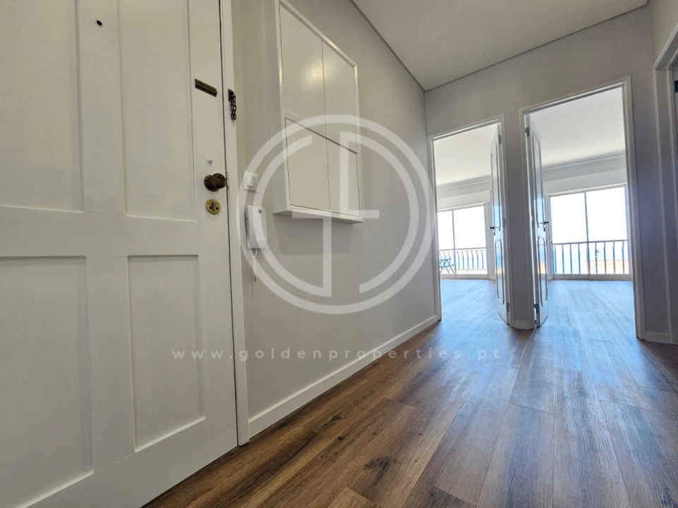 Apartamento T2 para Venda em Quarteira Foto 13