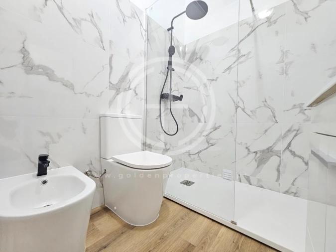 Apartamento T2 para Venda em Quarteira Foto 9