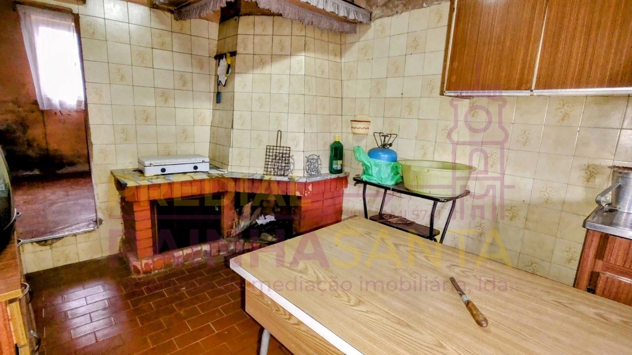 Moradia T2 para Venda em Ceira Foto 13