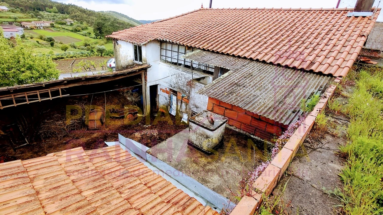 Moradia T2 para Venda em Ceira Foto 1