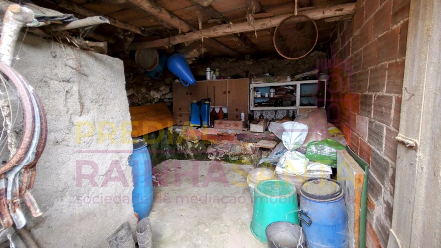 Moradia T2 para Venda em Ceira Foto 16