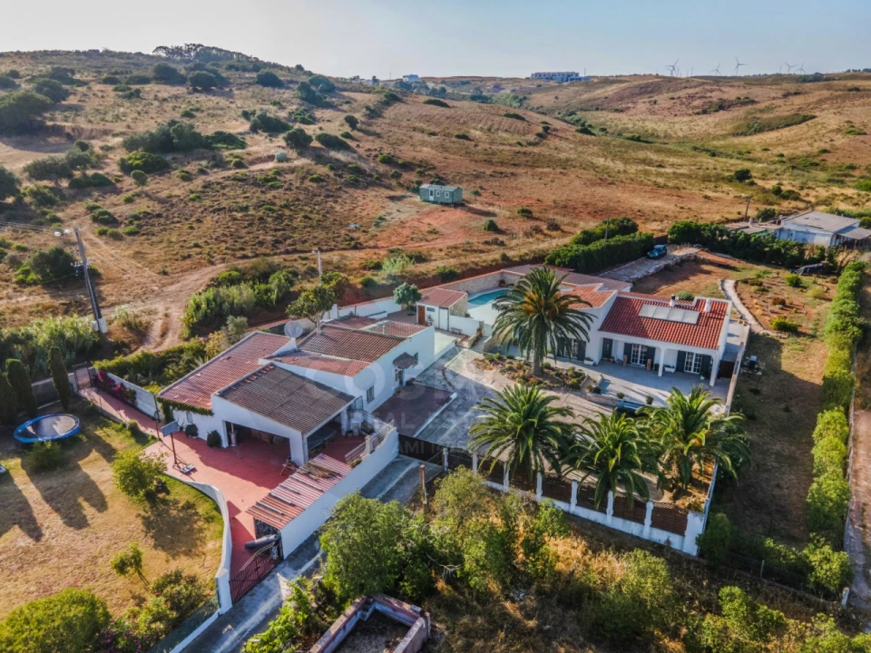 Quinta T4 para Venda em Vila do Bispo e Raposeira Foto 2