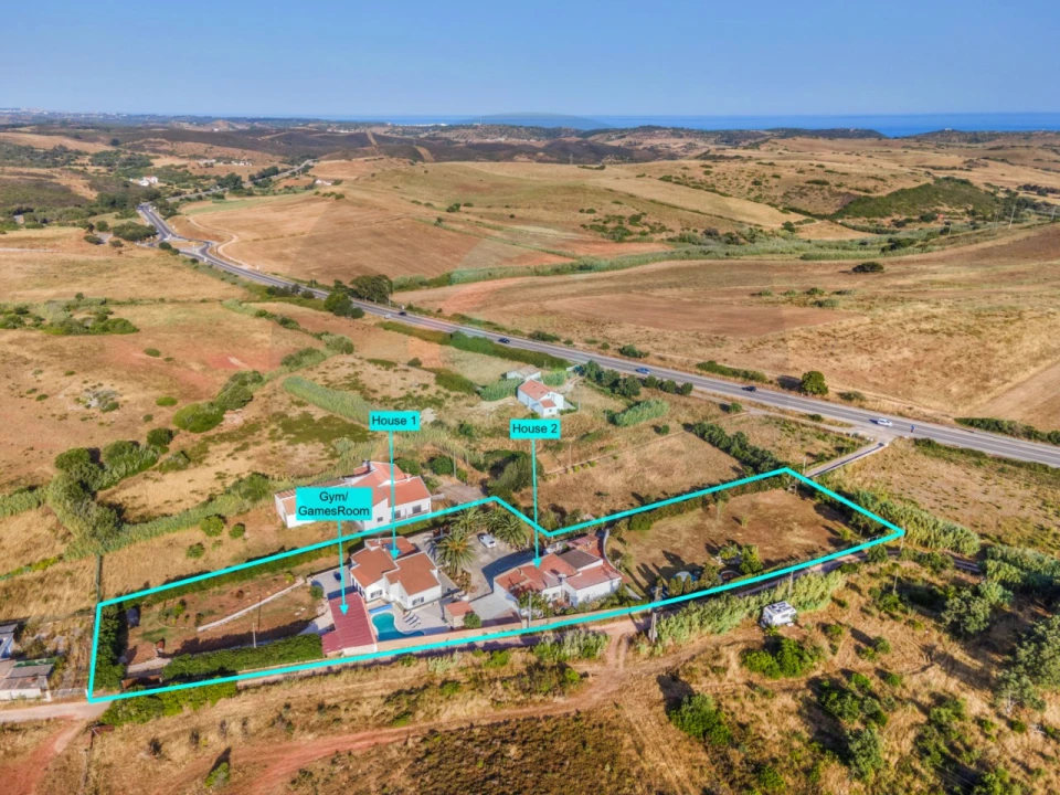 Quinta T4 para Venda em Vila do Bispo e Raposeira Foto 1