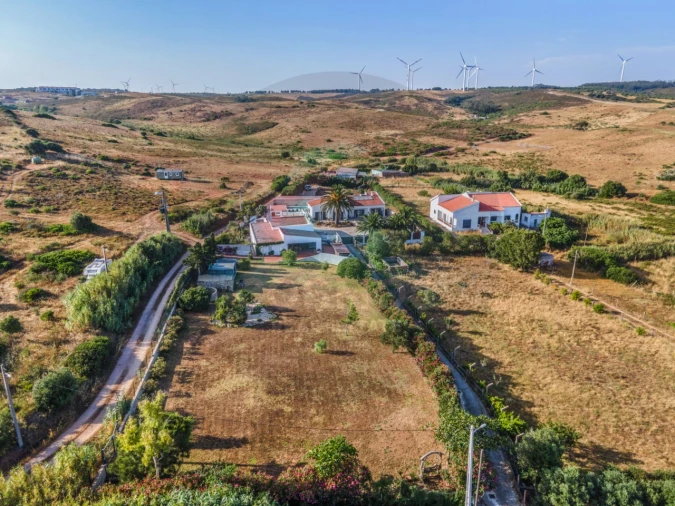 Quinta T4 para Venda em Vila do Bispo e Raposeira Foto 44