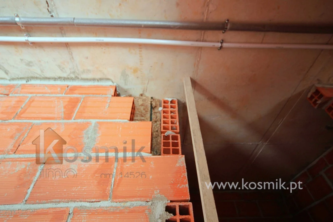 Apartamento T1 para Venda em Santo António dos Cavaleiros e Frielas Foto 44