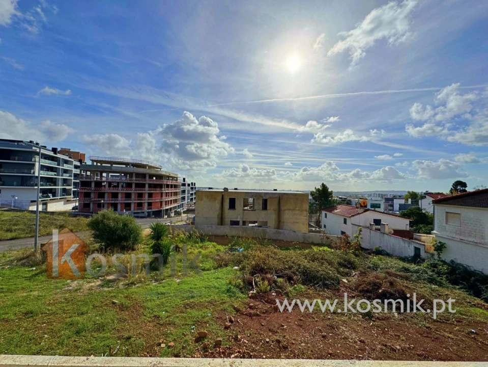 Apartamento T1 para Venda em Santo António dos Cavaleiros e Frielas Foto 33