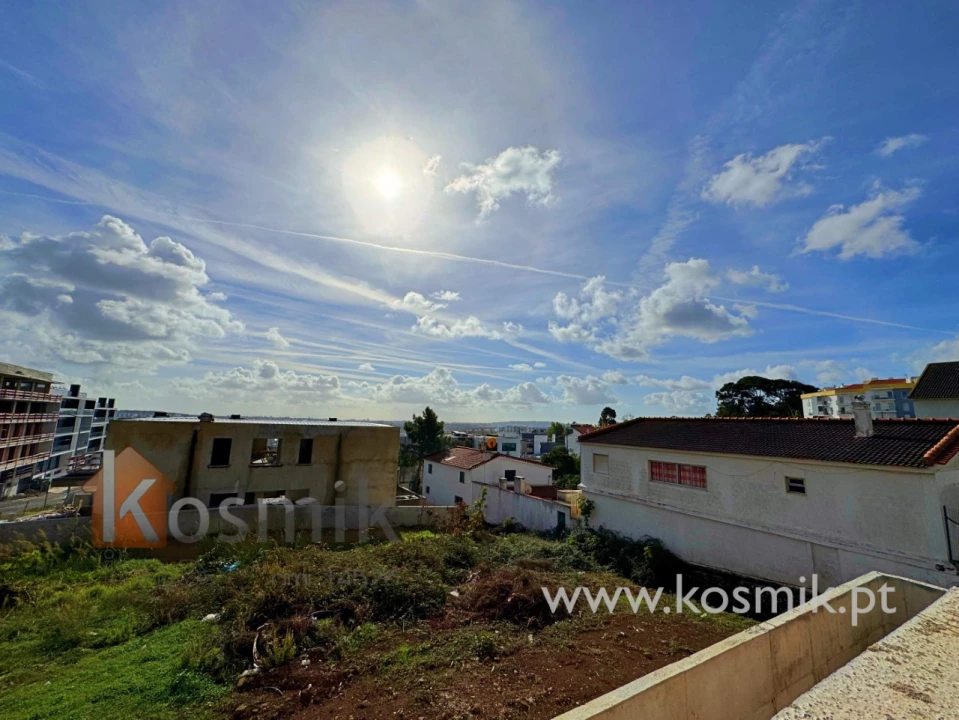 Apartamento T1 para Venda em Santo António dos Cavaleiros e Frielas Foto 32