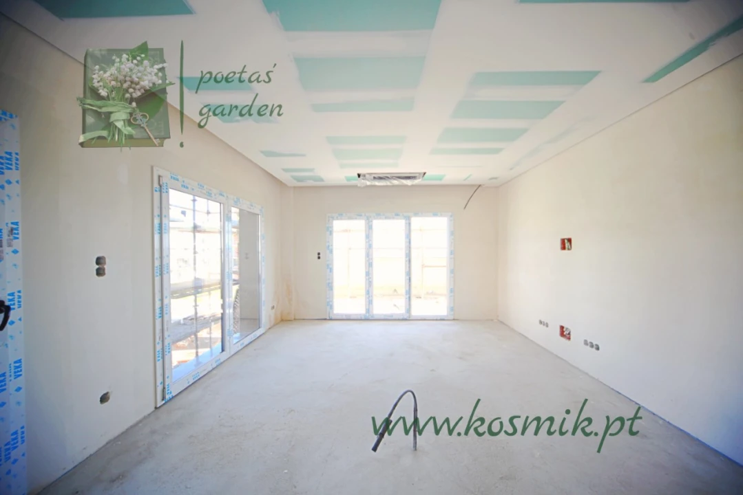 Apartamento T1 para Venda em Santo António dos Cavaleiros e Frielas Foto 2