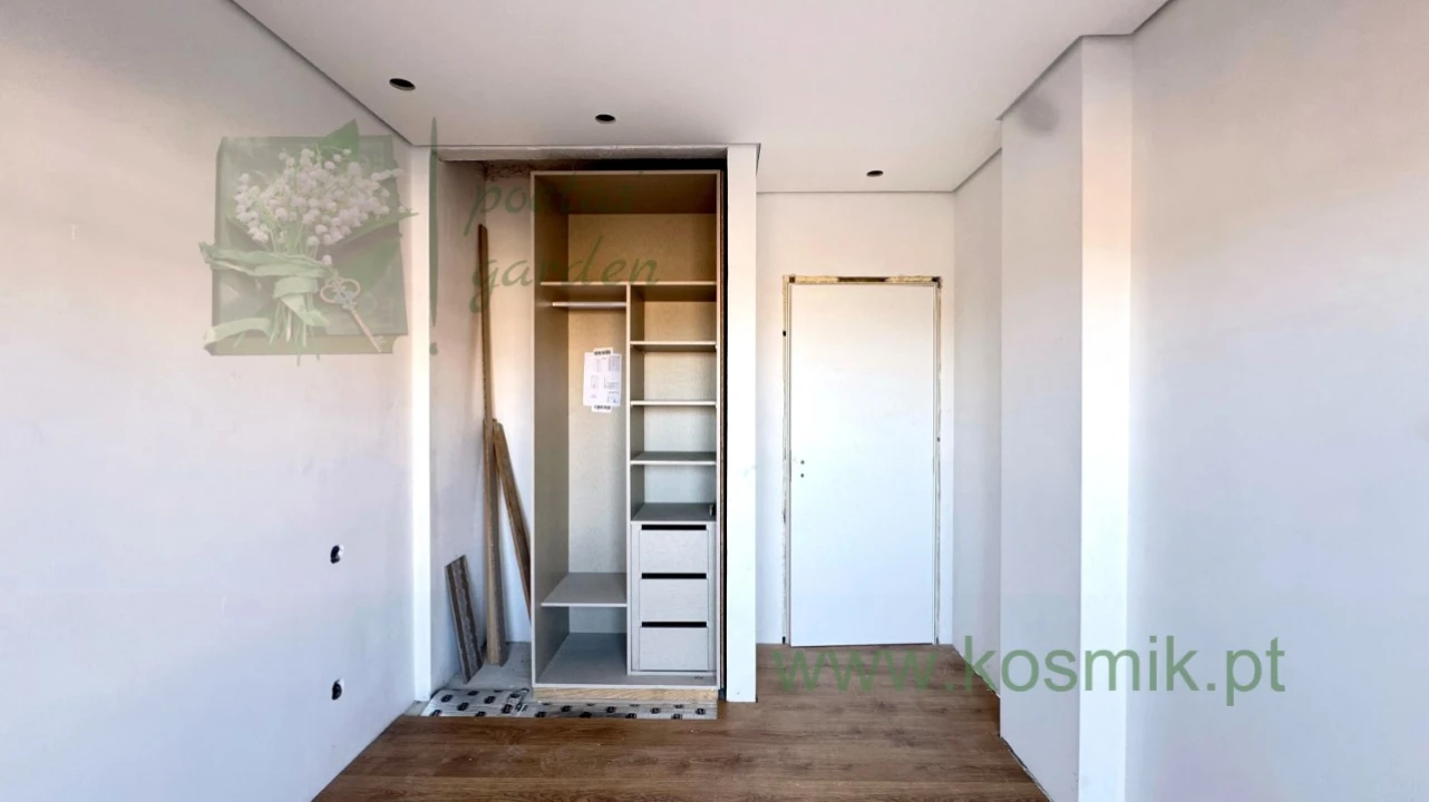 Apartamento T1 para Venda em Santo António dos Cavaleiros e Frielas Foto 4