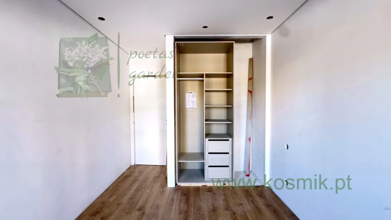 Apartamento T1 para Venda em Santo António dos Cavaleiros e Frielas Foto 6