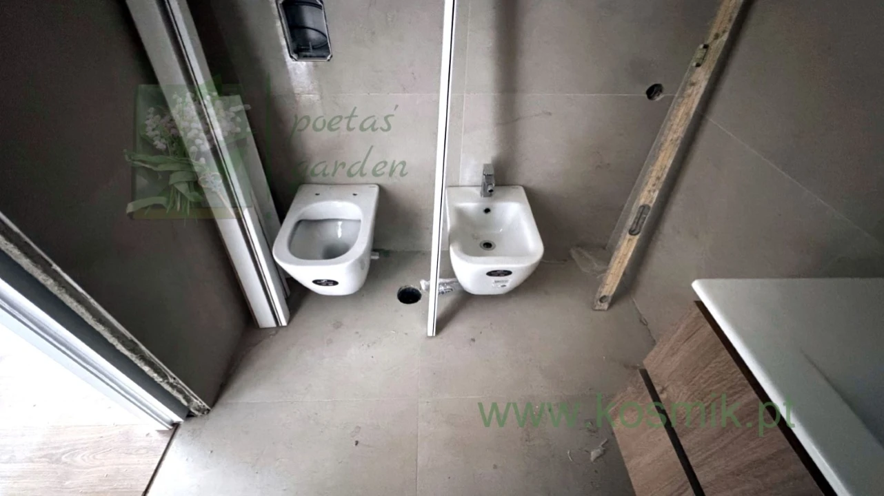 Apartamento T1 para Venda em Santo António dos Cavaleiros e Frielas Foto 8