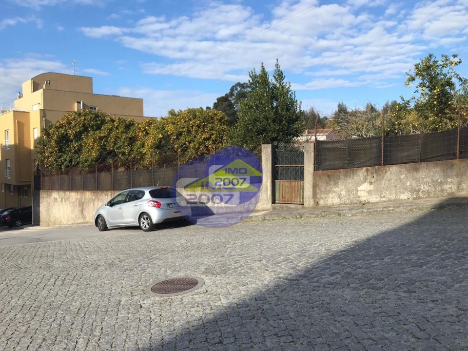 Moradia T3 para Venda em Mozelos Foto 9