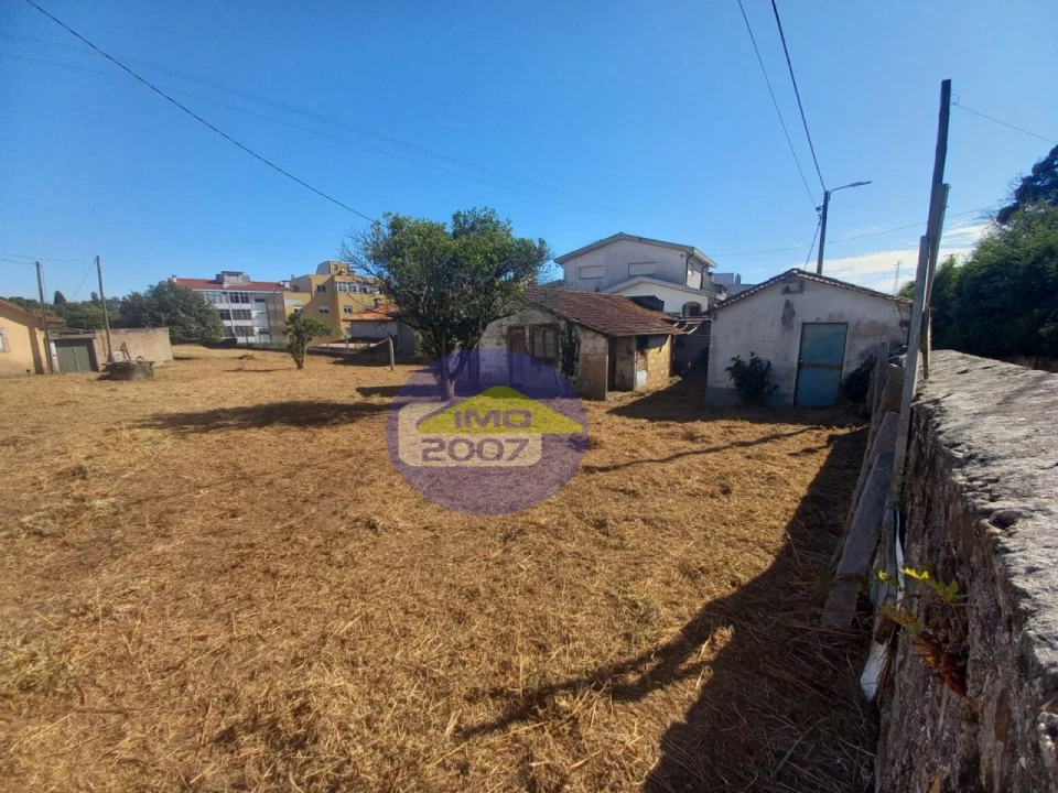 Moradia T3 para Venda em Mozelos Foto 5