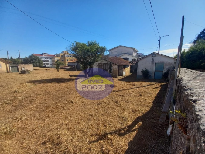 Moradia T3 para Venda em Mozelos Foto 5