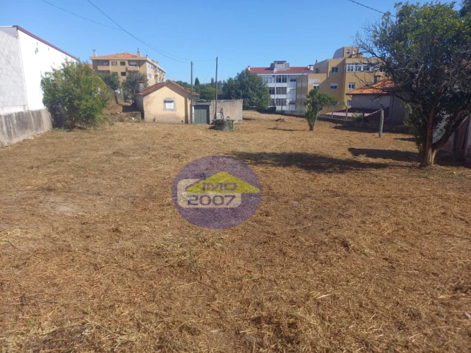 Moradia T3 para Venda em Mozelos Foto 7