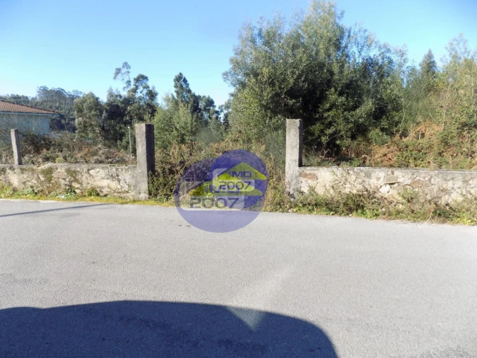 Terreno para Venda em Nogueira da Regedoura Foto 3