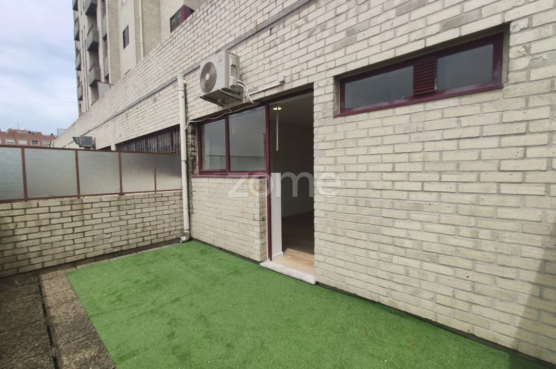 Escritório para Venda em Cidade da Maia Foto 14