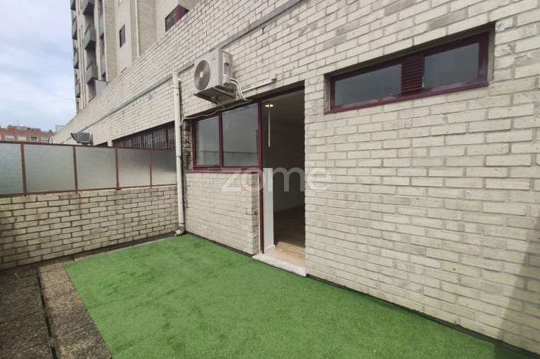 Escritório para Venda em Cidade da Maia Foto 14