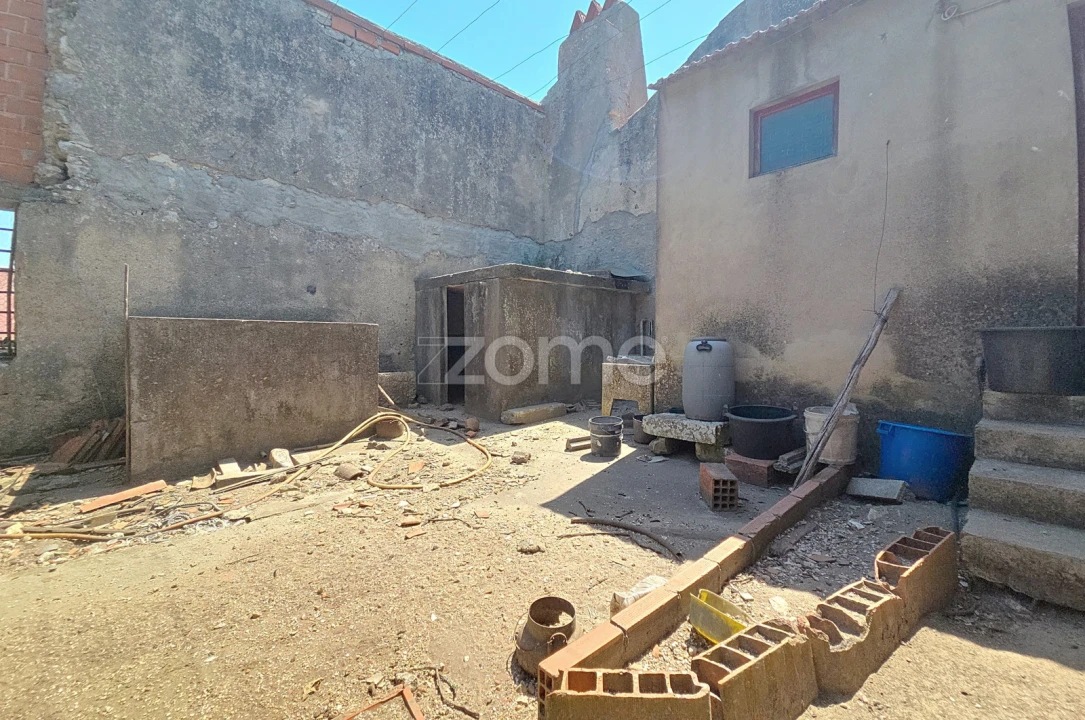Moradia T2 para Venda em Abrunheira, Verride e Vila Nova da Barca Foto 18