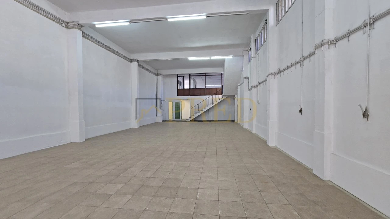 Armazém para Arrendamento em Matosinhos e Leça da Palmeira Foto 2