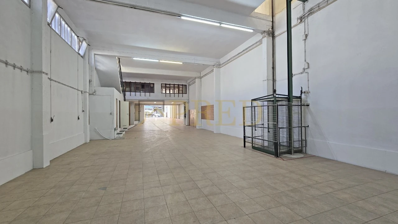 Armazém para Arrendamento em Matosinhos e Leça da Palmeira Foto 3