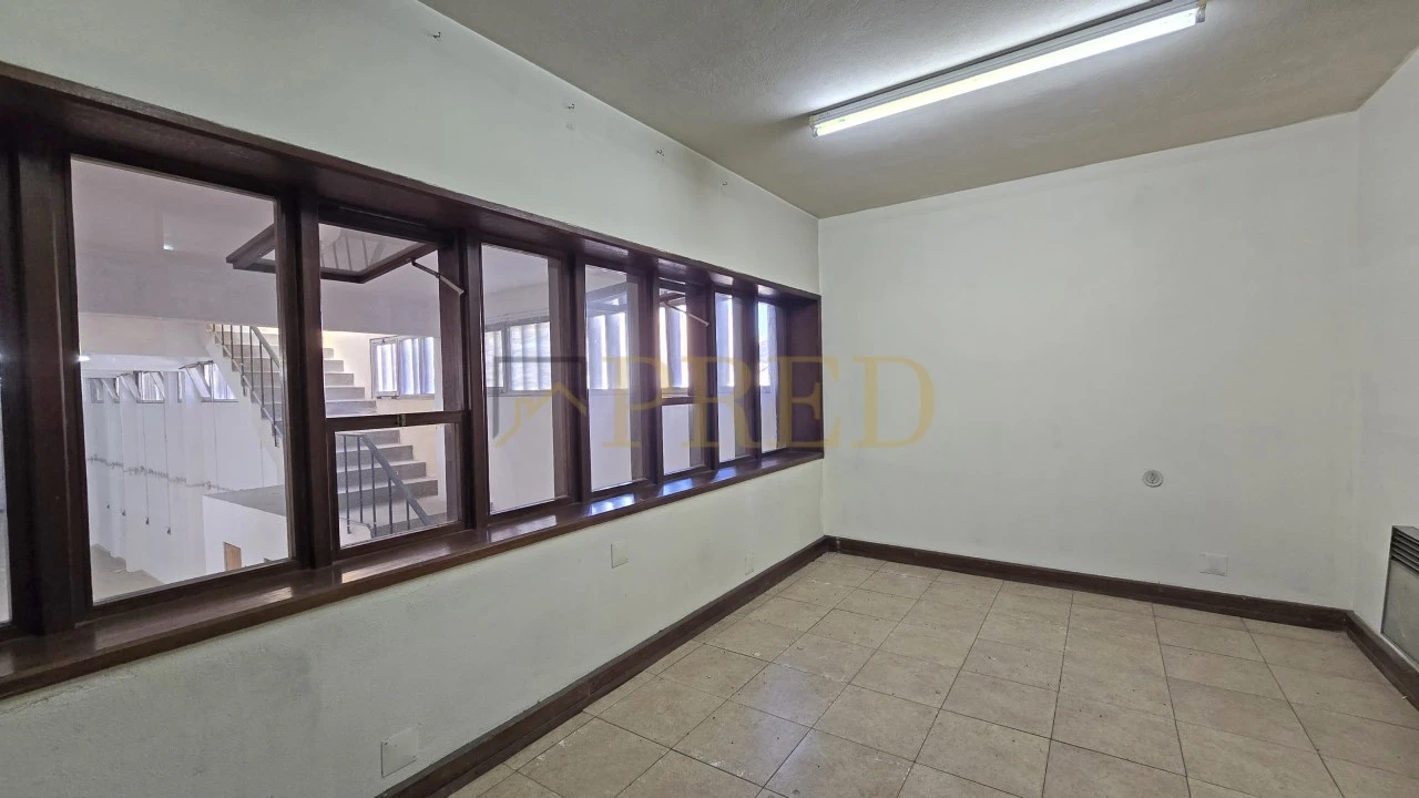 Armazém para Arrendamento em Matosinhos e Leça da Palmeira Foto 14