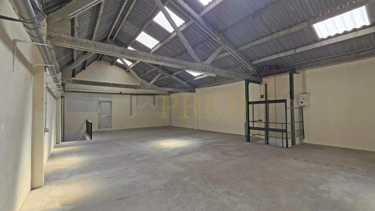 Armazém para Arrendamento em Matosinhos e Leça da Palmeira Foto 17