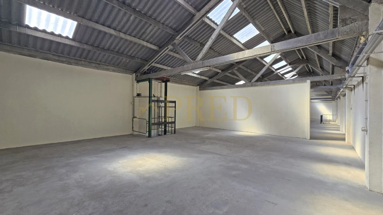 Armazém para Arrendamento em Matosinhos e Leça da Palmeira Foto 18