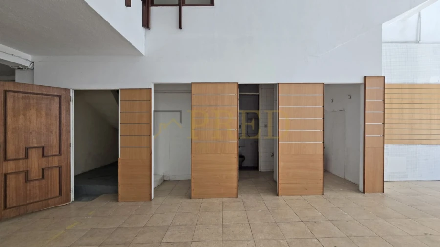 Armazém para Arrendamento em Matosinhos e Leça da Palmeira Foto 8