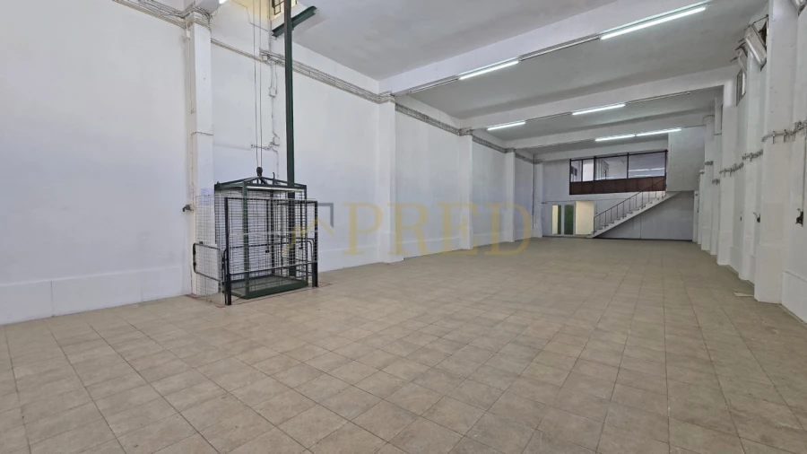 Armazém para Arrendamento em Matosinhos e Leça da Palmeira Foto 4