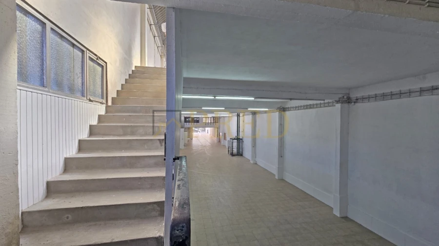 Armazém para Arrendamento em Matosinhos e Leça da Palmeira Foto 15