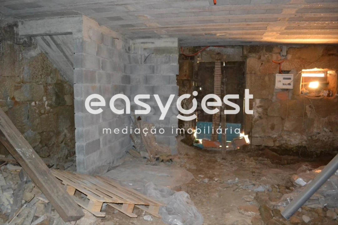 Moradia T3 para Venda em Santiago Foto 11