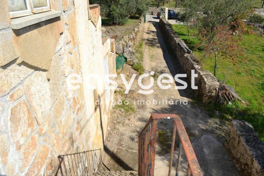 Moradia T3 para Venda em Santiago Foto 17