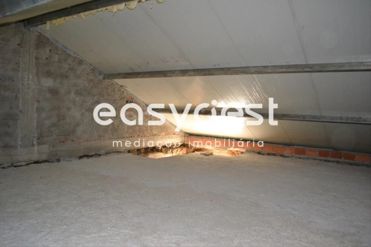 Moradia T3 para Venda em Santiago Foto 10