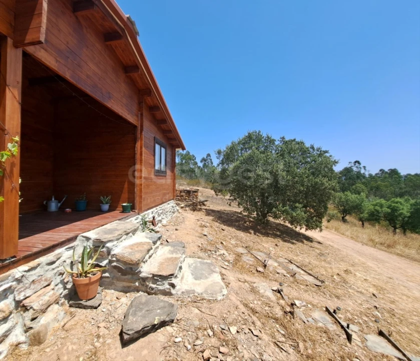 Quinta T2 para Venda em Saboia Foto 47