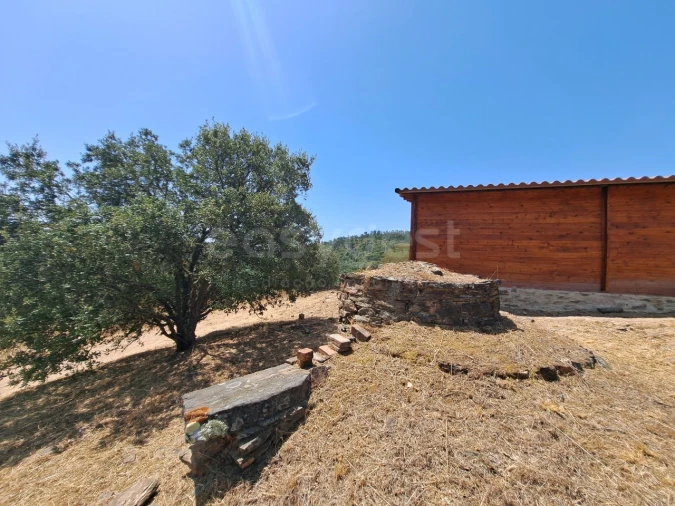 Quinta T2 para Venda em Saboia Foto 14