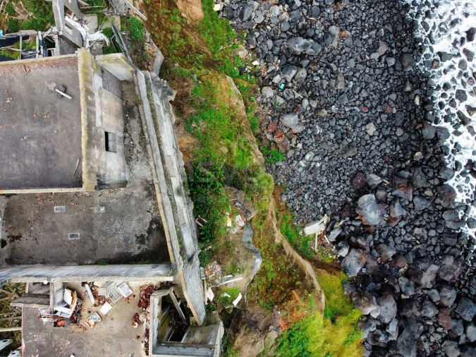 Moradia T3 para Venda em Calhetas Foto 15