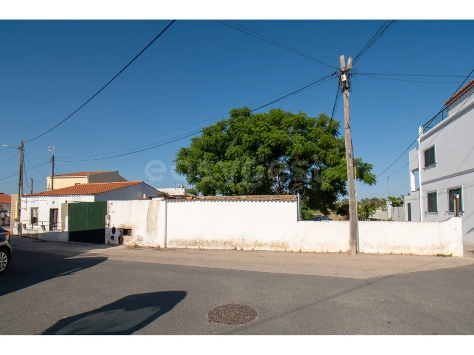 Moradia T3 para Venda em Monte Gordo Foto 15