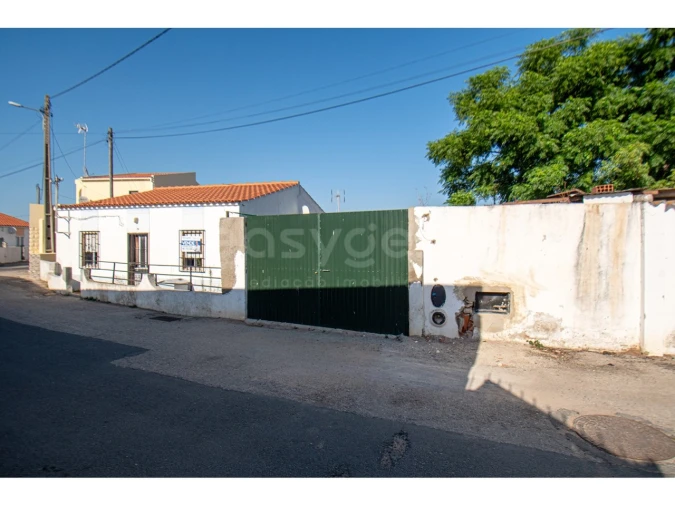 Moradia T3 para Venda em Monte Gordo Foto 18