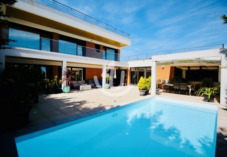 Moradia T4 para Venda em São Martinho do Porto Foto 2