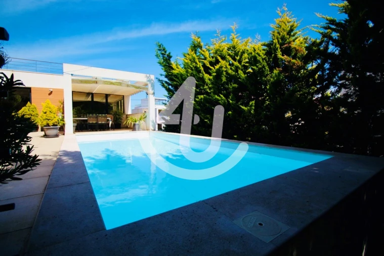 Moradia T4 para Venda em São Martinho do Porto Foto 4