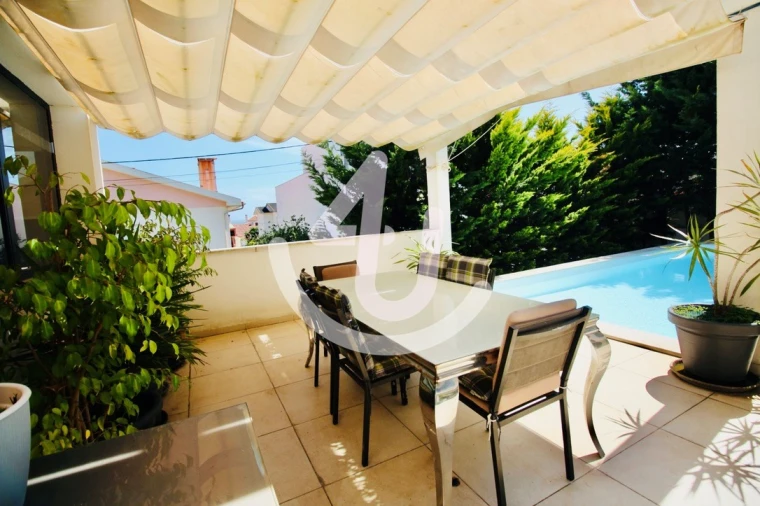 Moradia T4 para Venda em São Martinho do Porto Foto 8