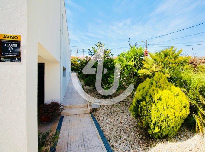 Moradia T4 para Venda em São Martinho do Porto Foto 116