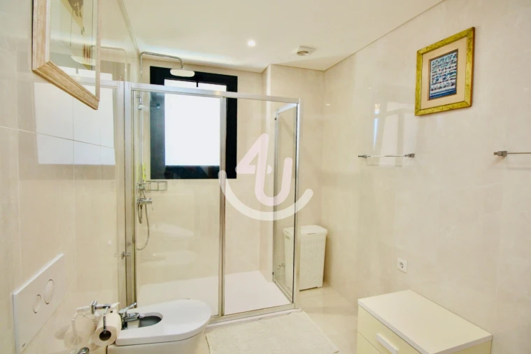 Moradia T4 para Venda em São Martinho do Porto Foto 83