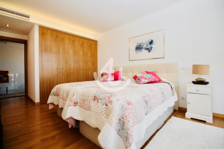 Moradia T4 para Venda em São Martinho do Porto Foto 88