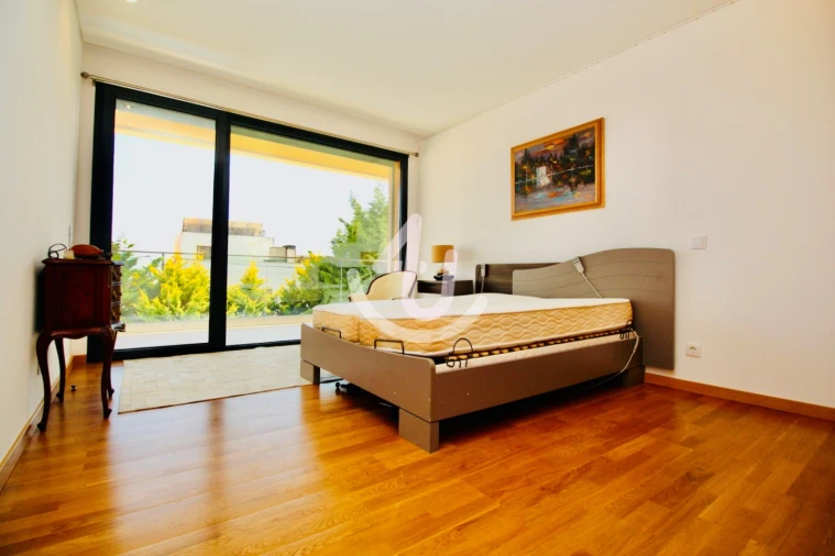 Moradia T4 para Venda em São Martinho do Porto Foto 93