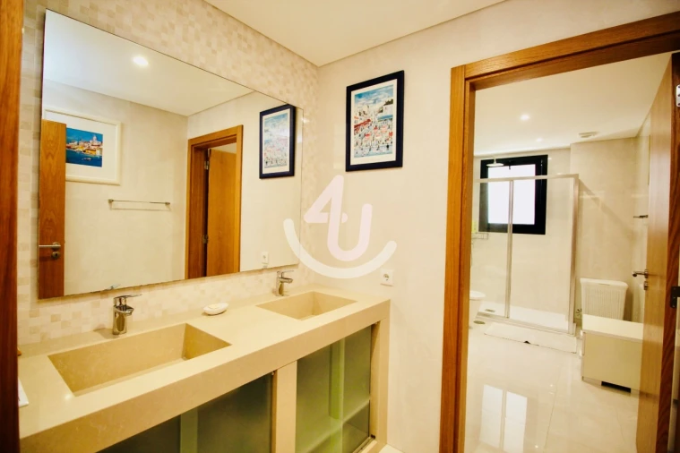 Moradia T4 para Venda em São Martinho do Porto Foto 94