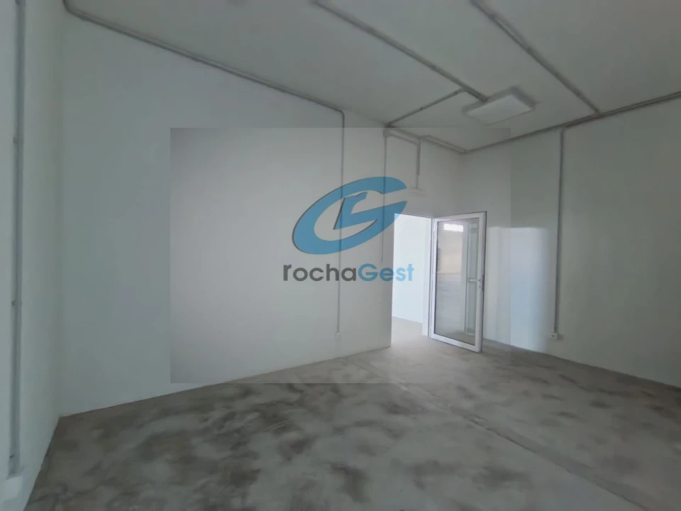 Armazém para Arrendamento em Vila Nova da Telha Foto 4