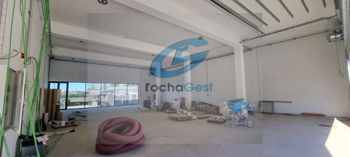 Armazém para Arrendamento em Vila Nova da Telha Foto 3